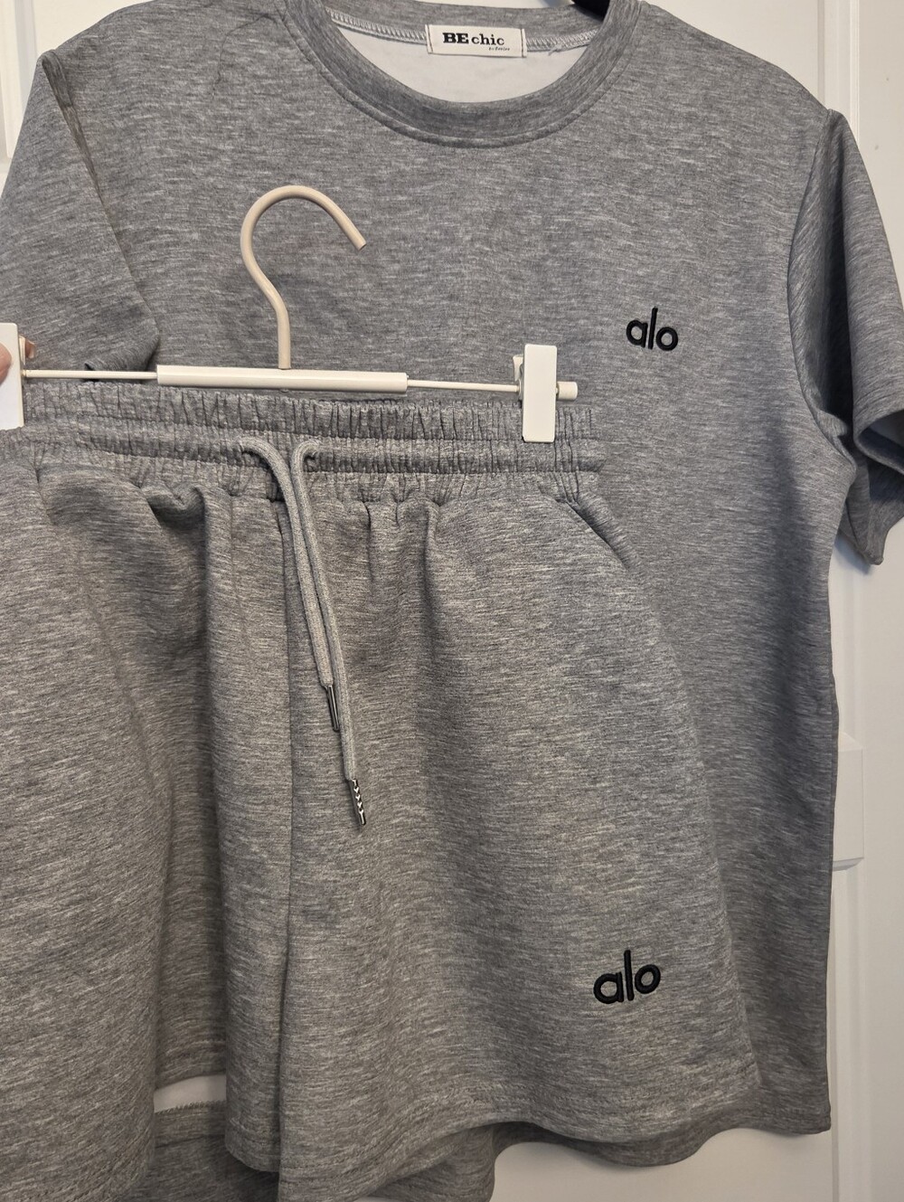 Alo 2 Piece Tshirt And Shorts Womens